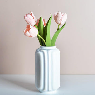 Jarrón de Cerámica Blanco Acanalado de 20 cm para Decoración del Hogar